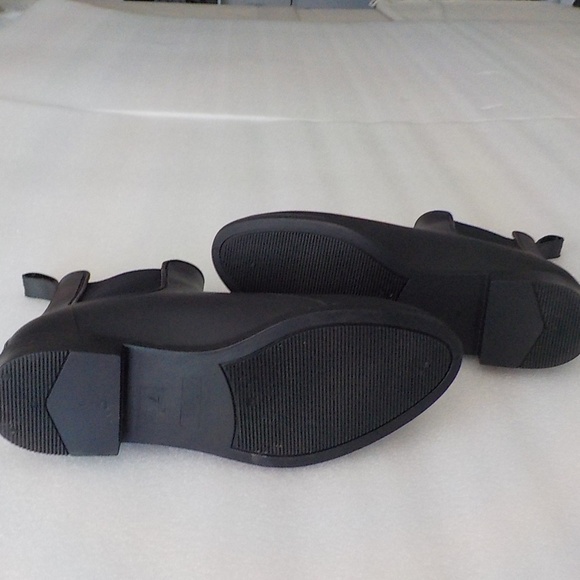 NEW Black Pull-On Booties NWOT - Picture 5 of 5